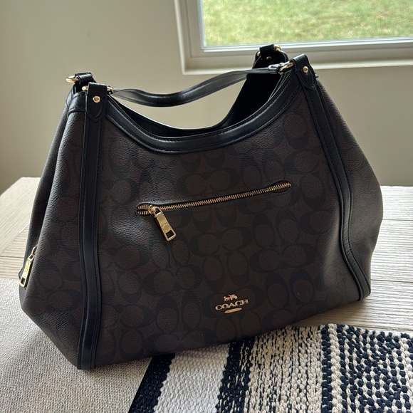 Coach purse - Picture 2 of 7